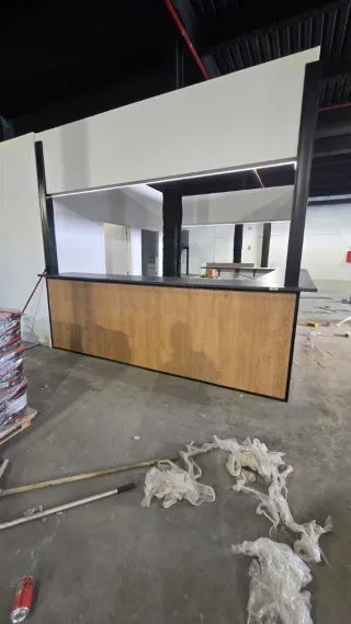 Instalaciones puestas ,tarima ,armarios a medida