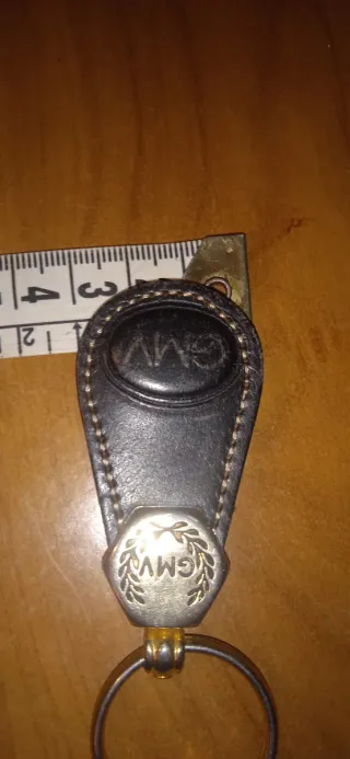 Portachiavi in pelle GMV