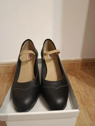 Zapatillas Sevillanas Piel Talla 41 Happy dance