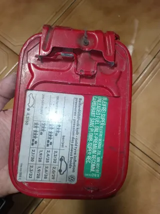 Tapa gasolina Golf MK3