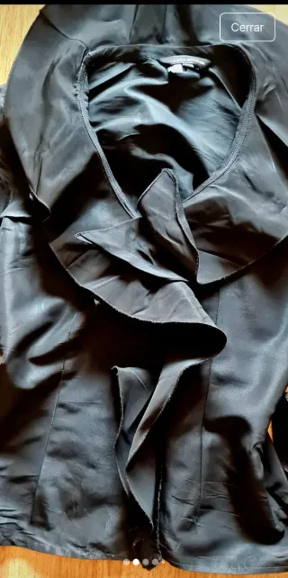 Blusa Zara volantes Talla M