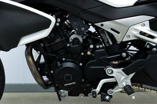 CF MOTO NK 800 año 2023 solo 13.000klm