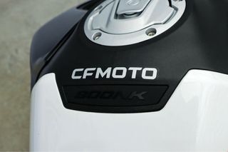 CF MOTO NK 800 año 2023 solo 13.000klm
