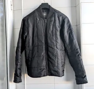 Chaqueta H&M con capucha Talla M