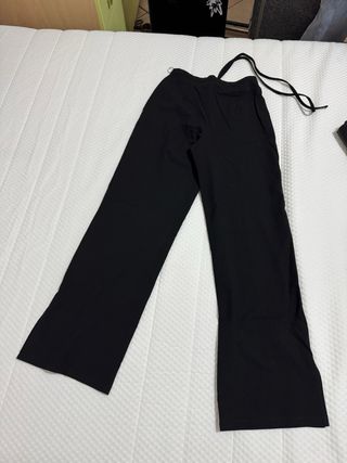 Pantaloni neri Bershka