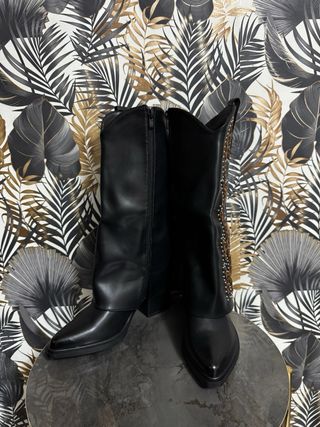 Stivali neri con risvolto leopardato