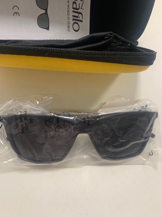 Estuche Gafas Polaroid Amarillo