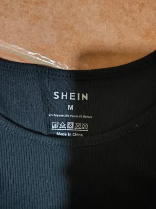 Conjunto 2 Tops SHEIN Negro y Blanco