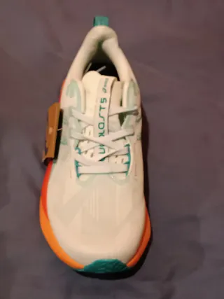 Asics Naranja y Blanco Zapatillas Running