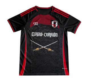 Camiseta Adidas Negra y Roja