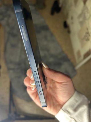 iPhone 13 Azul Como Nuevo