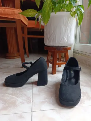 Zapatos de tacón negros talla 36