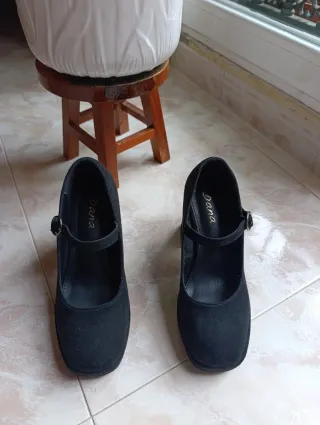 Zapatos de tacón negros talla 36
