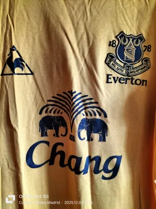 Camiseta Everton + camiseta Escocia