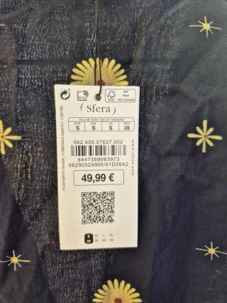 Vestido largo negro con estampado de soles