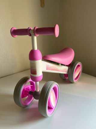 Bicicleta correpasillos 4 ruedas rosa