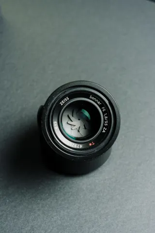 Sony Zeiss 55mm f/1.8 FE Sonnar ZA
