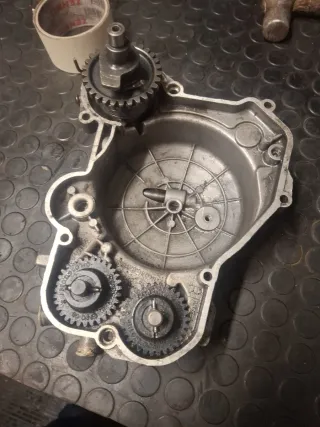 Tapa embrague Derbi Euro 2 encendido pata