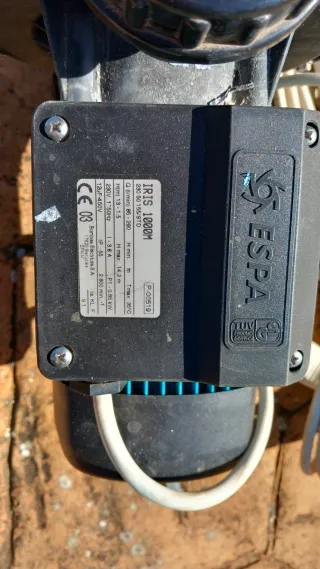 Limpiafondos y accesorios piscina ESPA