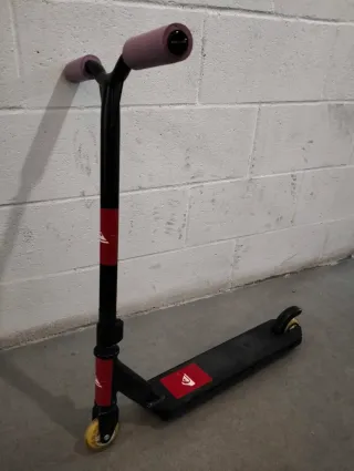 Patinete  de saltos.