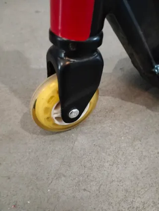 Patinete  de saltos.