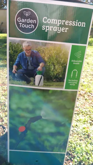 Fumigadora de Compresión Garden Touch 5L