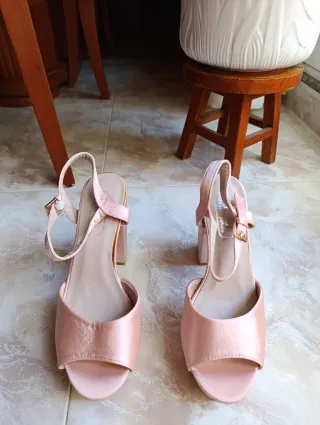 Zapatos de tacón rosa plataforma