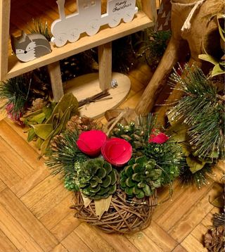 4 Adornos Navideños