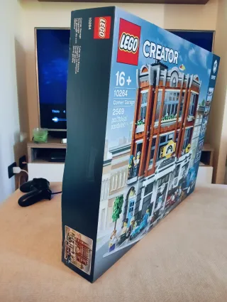 10264 LEGO Creator Expert Corner Garage MISB