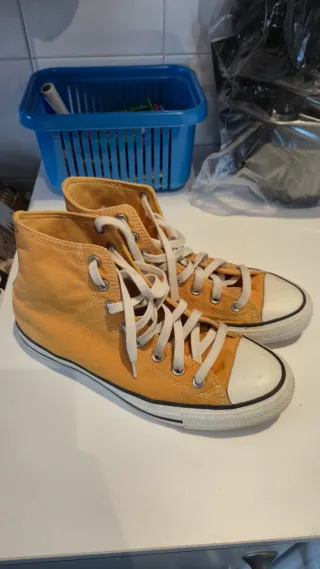 Converse Chuck Taylor All Star '70 Hi Amarillas