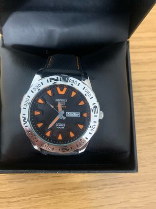 Reloj Seiko  Negro Naranja
