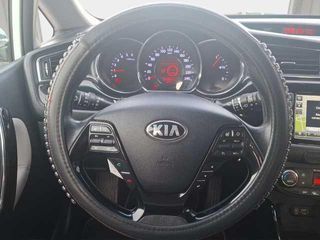 Kia Ceed 1.6 CRDi VGT x-Tech16 Eco-Dynamics 100 kW (136 CV)