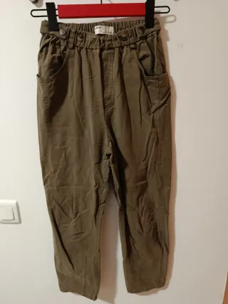 Pantalón Pull&Bear verde oliva