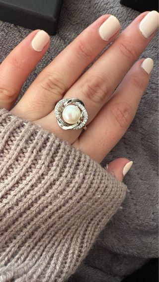 Anillo de Plata con perla grande ) ajustable