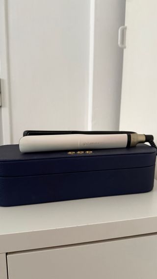 Plancha GHD Edición Limitada Oro y Blanco