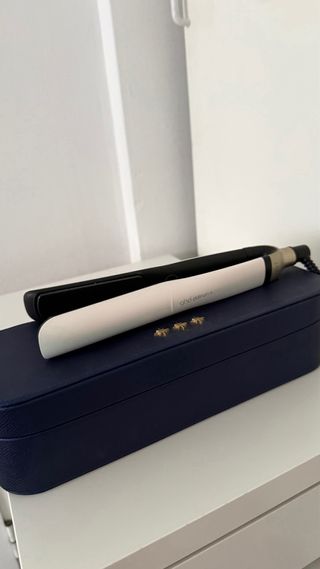 Plancha GHD Edición Limitada Oro y Blanco