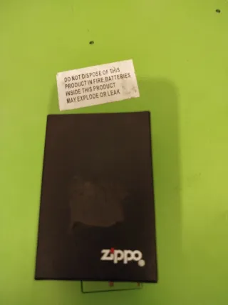 Mechero Zippo con su caja original