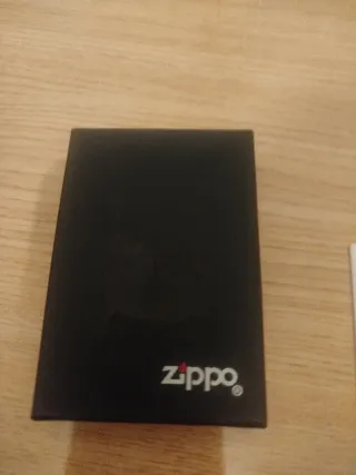 Mechero Zippo con su caja original