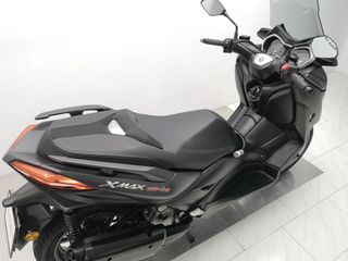 YAMAHA X-MAX 300 2021 13393 kms.