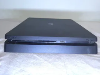 PlayStation 4 Slim