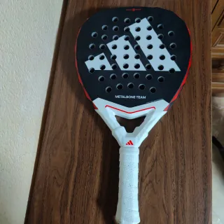 Pala Adidas Metalbone Team 2025