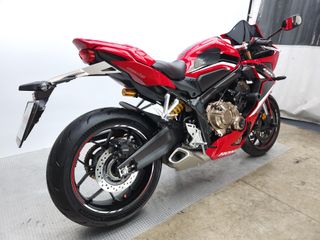HONDA CBR 650 R 2022 13581 kms.