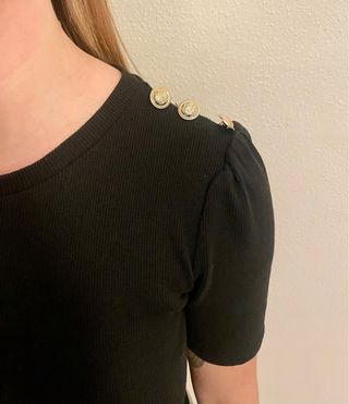 Camiseta canalé vintage con botones