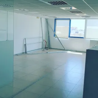 Cerramiento oficina cristal