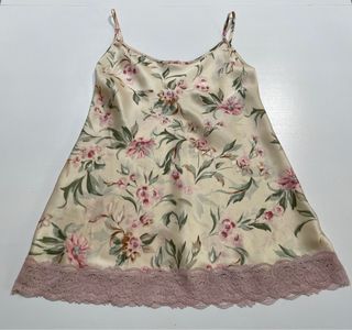 Camisón floral encaje beige y rosa