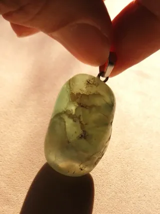 Prehnita joya amuleto