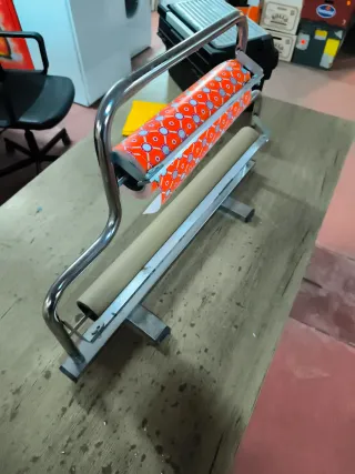 Porta bobinas doble papel regalo