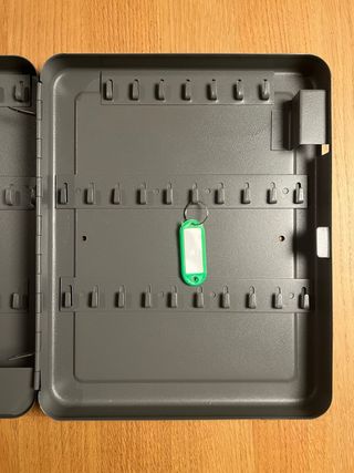 Armario metálico para llaves Pavo.