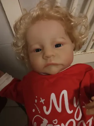 Bambola realistica neonato