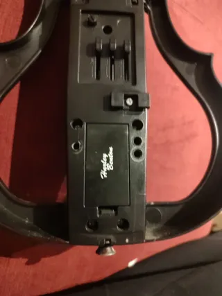 Violín Eléctrico Harley Benton con Arco y estuche